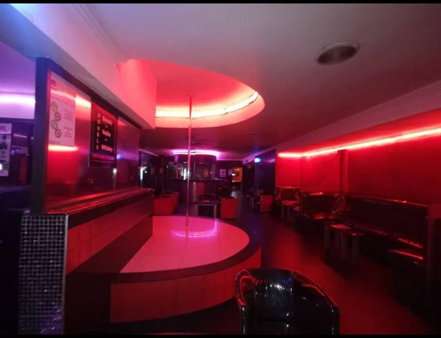 BUSINESS FOR SALE IN SPRINGS CENTRAL